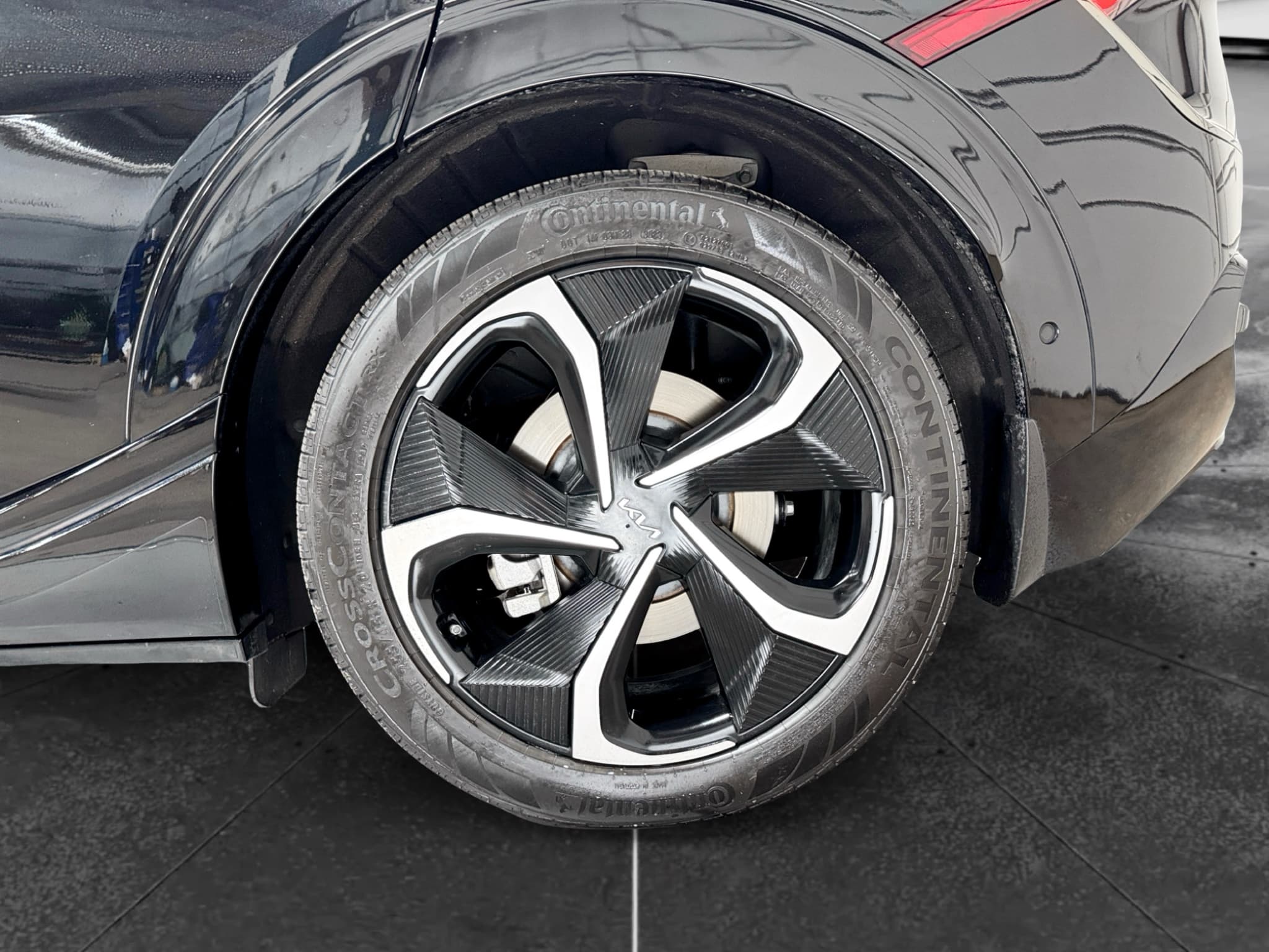 2024 Kia EV6 view 32