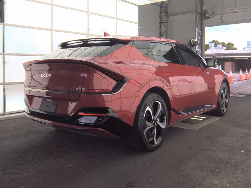 2024 Kia EV6 view 4