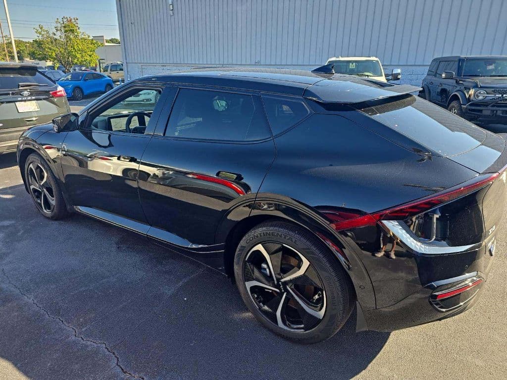 2024 Kia EV6 view 2