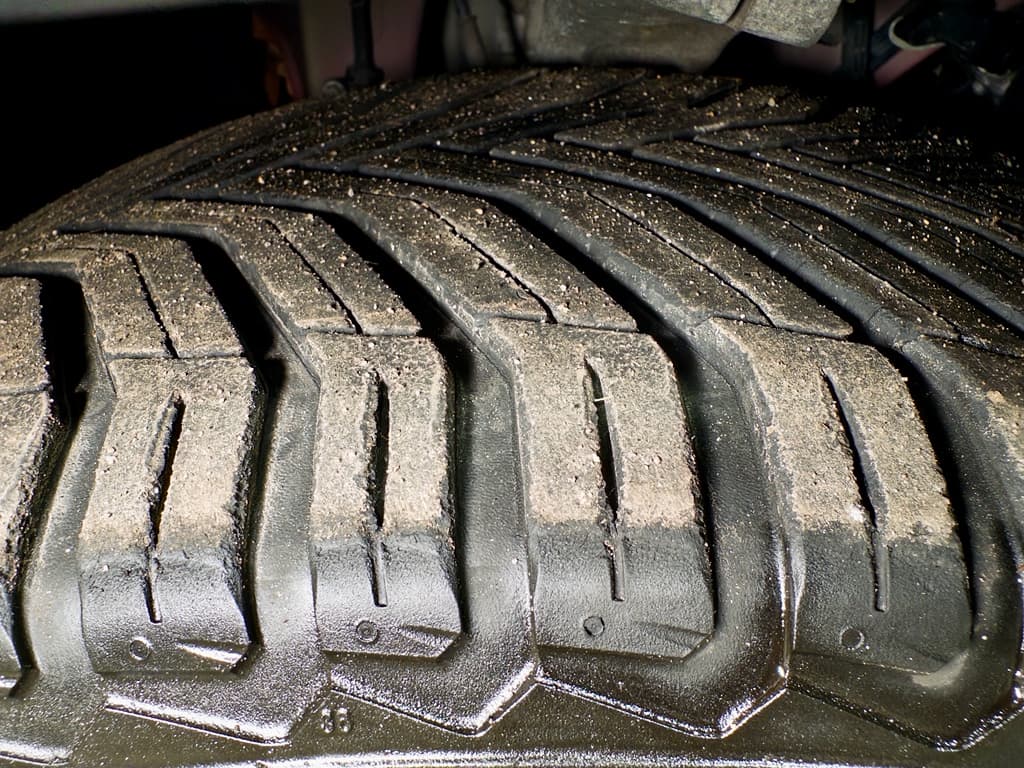 2019 Tesla Model X view 37