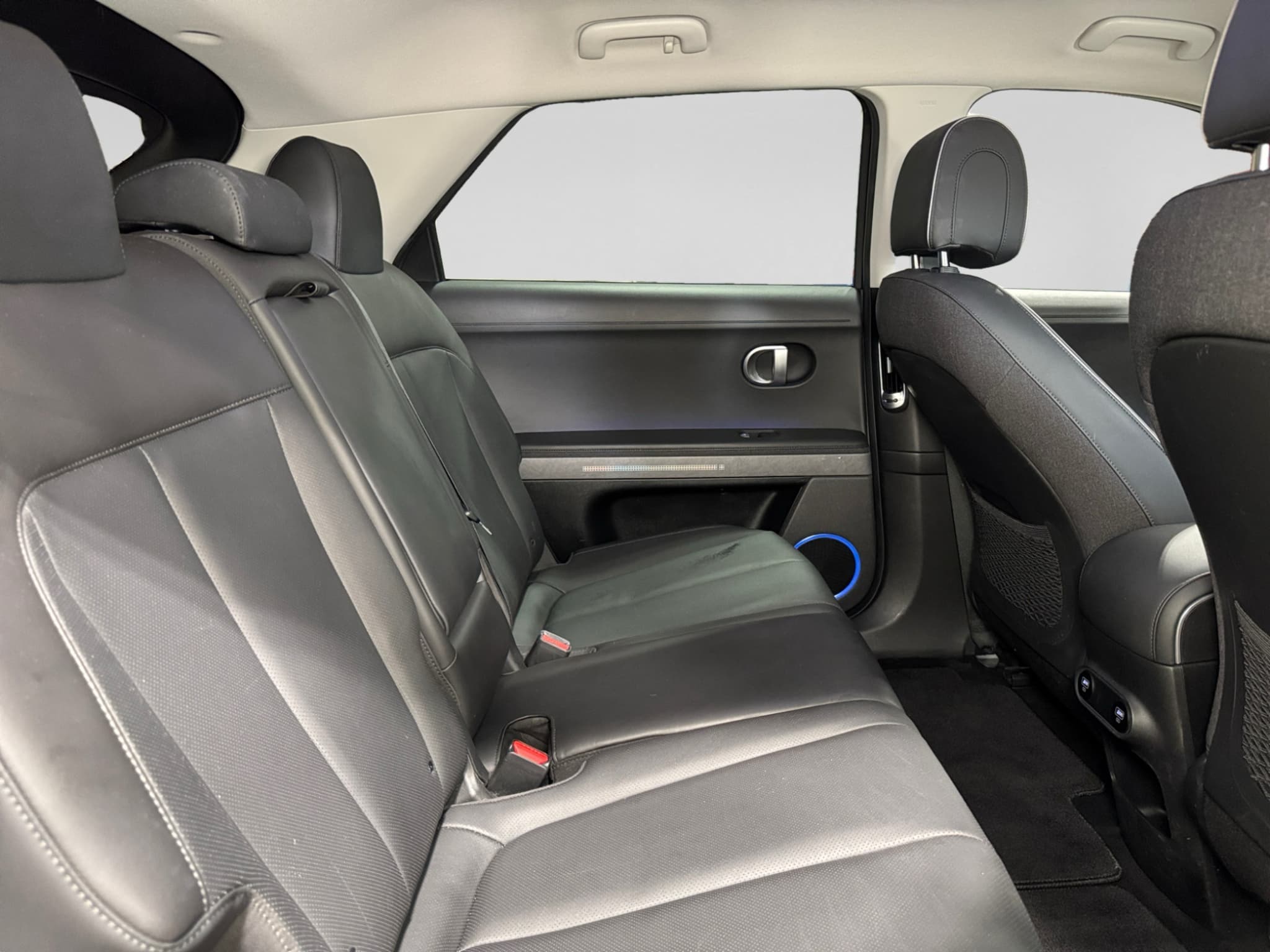 2023 Hyundai IONIQ 5 view 24