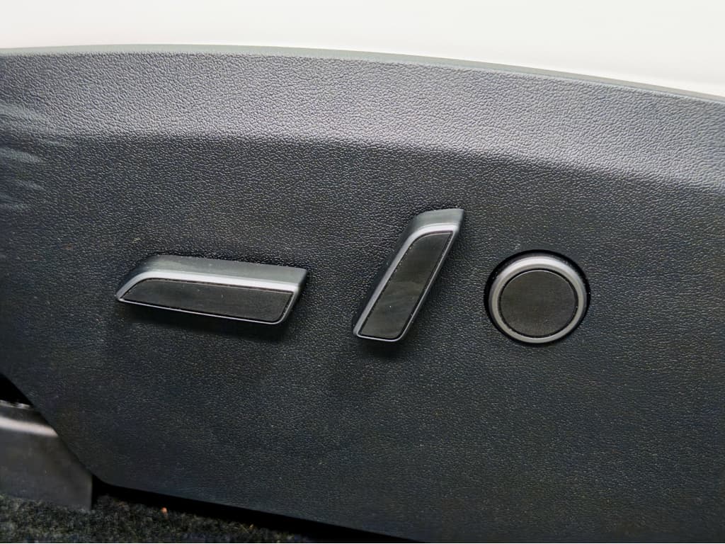 2023 Tesla Model Y view 6