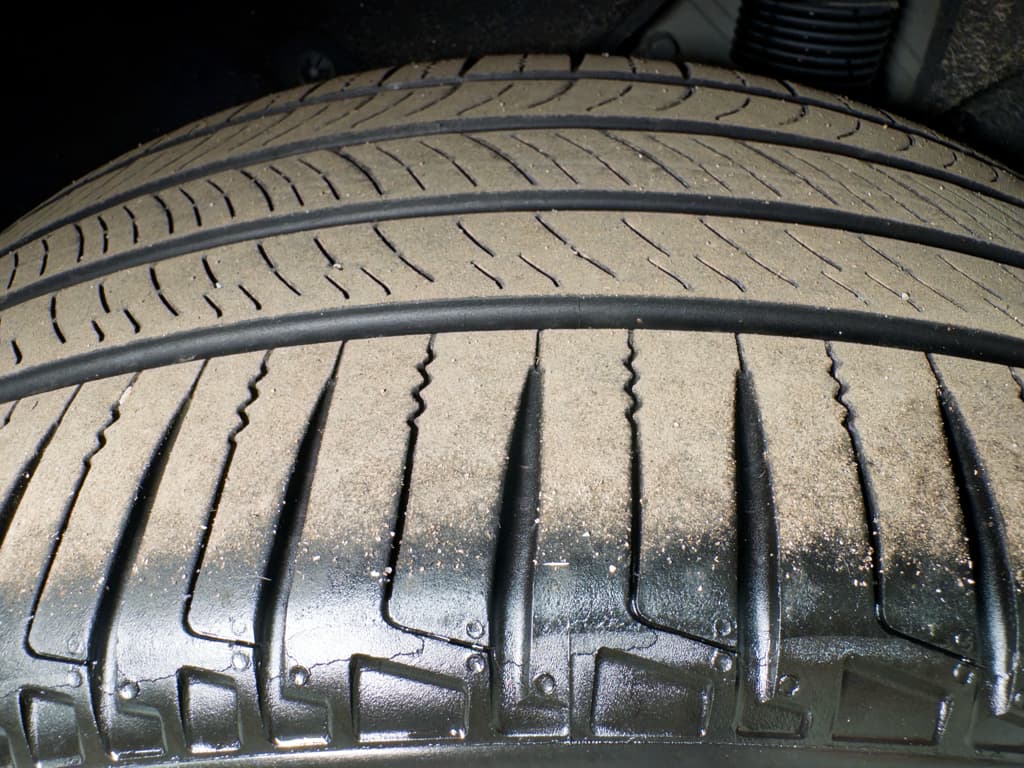 2023 Tesla Model Y view 32