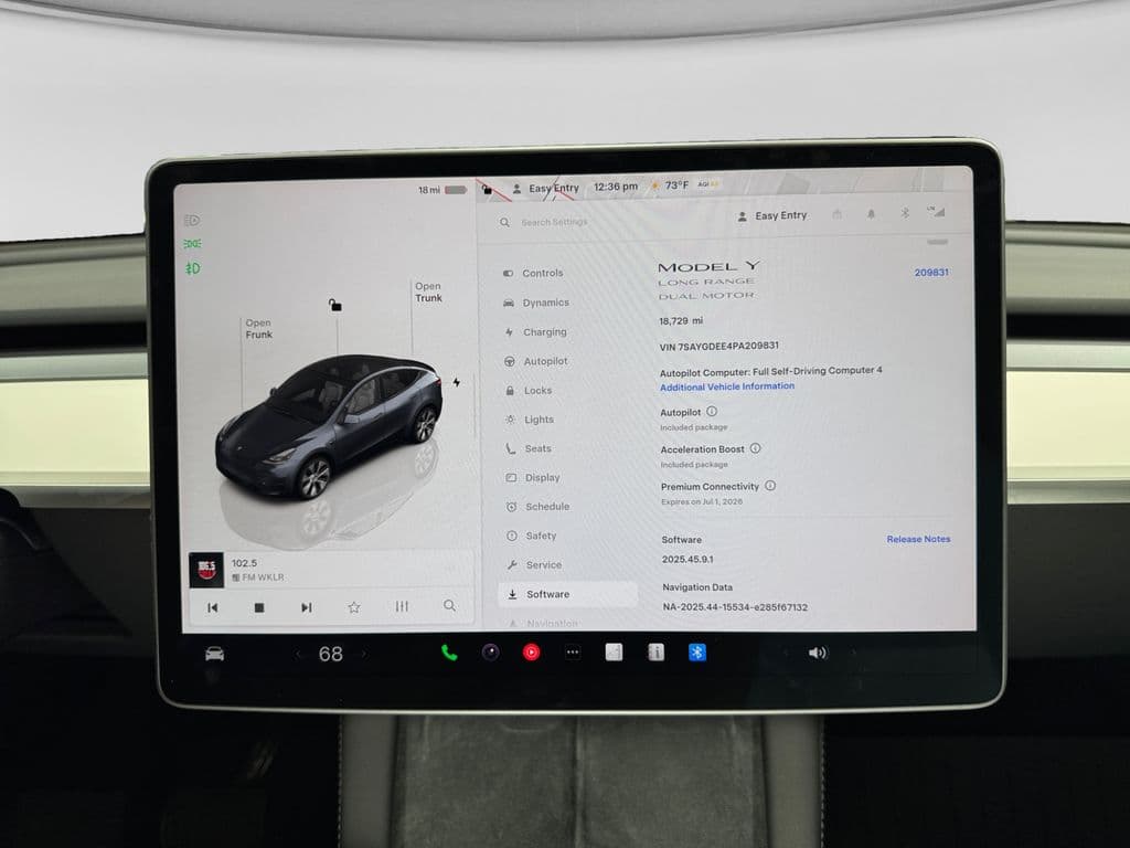 2023 Tesla Model Y view 13