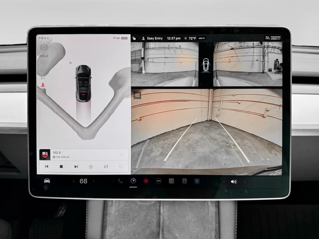 2023 Tesla Model Y view 13