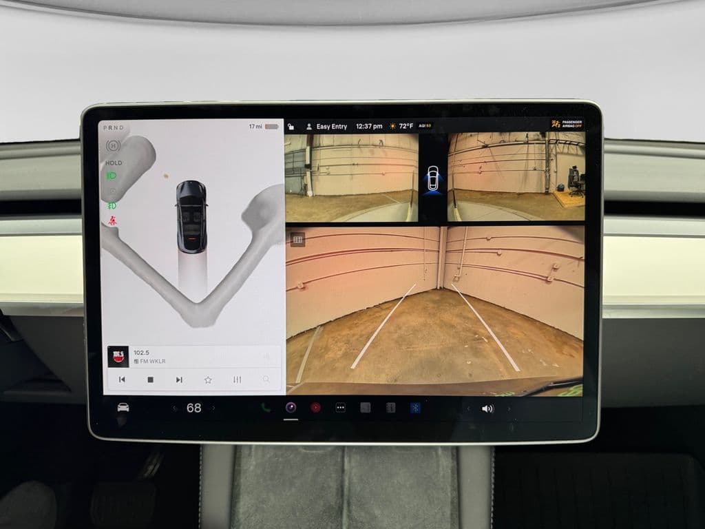 2023 Tesla Model Y view 11