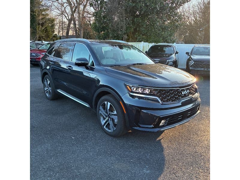 2023 Kia Sorento Plug-in Hybrid view 4