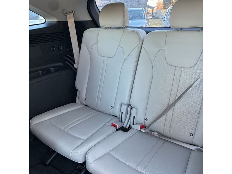 2023 Kia Sorento Plug-in Hybrid view 7