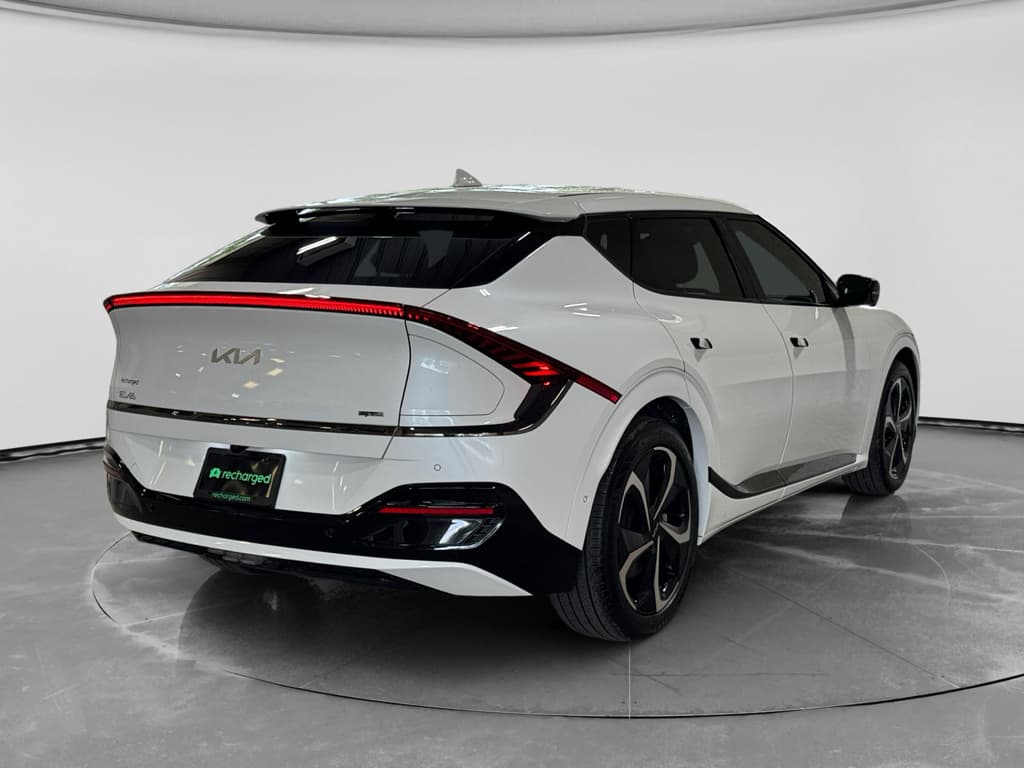 2024 Kia EV6 view 3