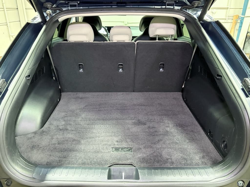 2024 Kia EV6 view 28