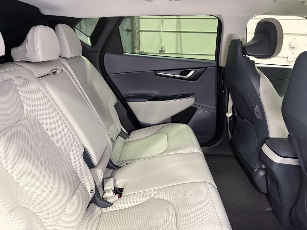 2024 Kia EV6 view 23