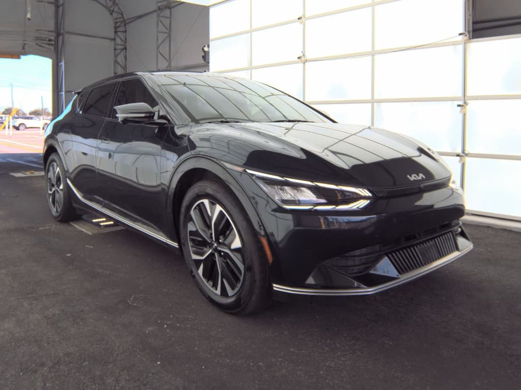 2024 Kia EV6 view 2