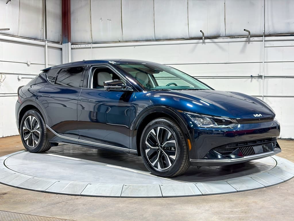 2024 Kia EV6 view 4