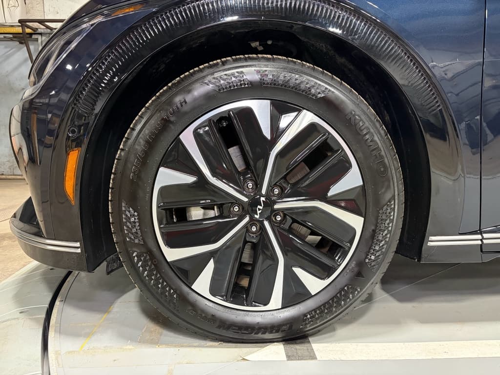 2024 Kia EV6 view 38