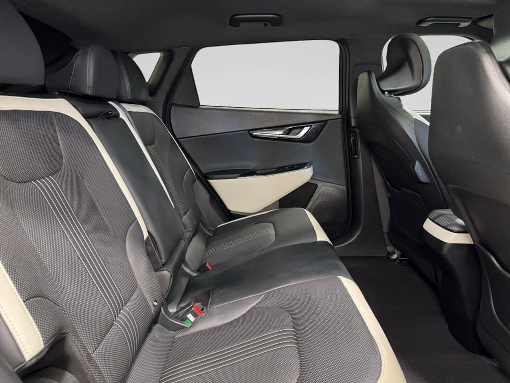 2024 Kia EV6 view 22
