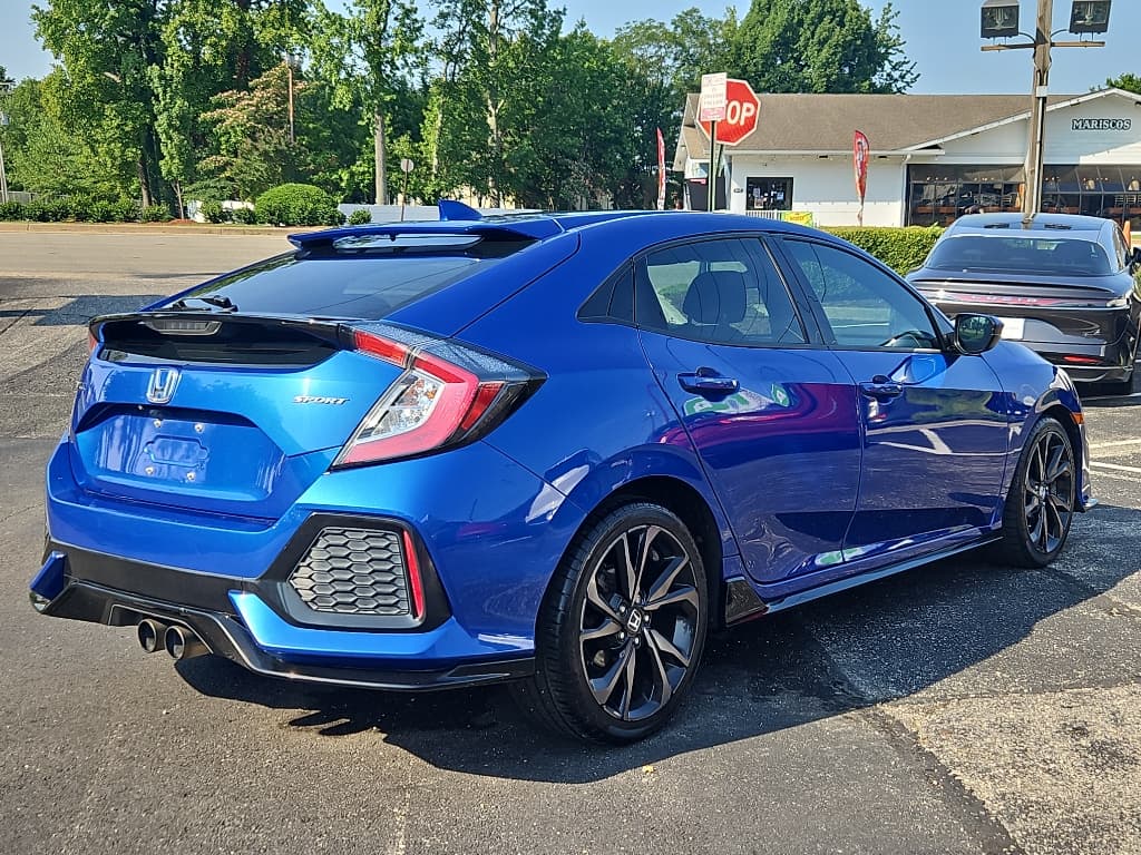 2018 Honda Civic view 3