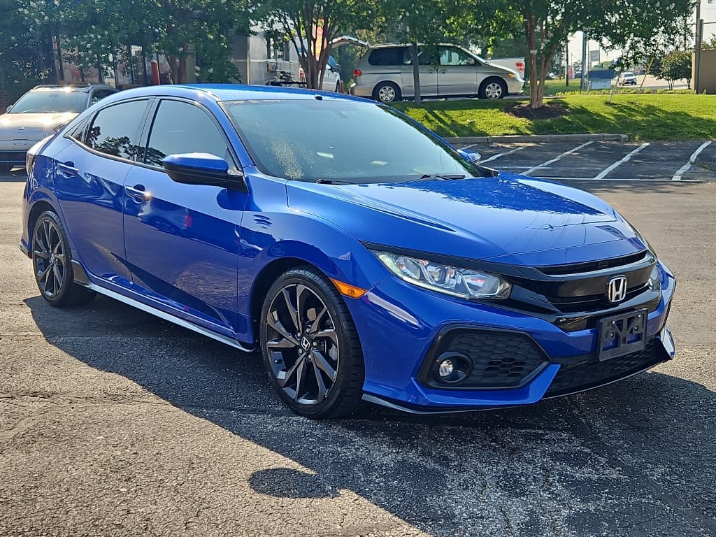 2018 Honda Civic view 4