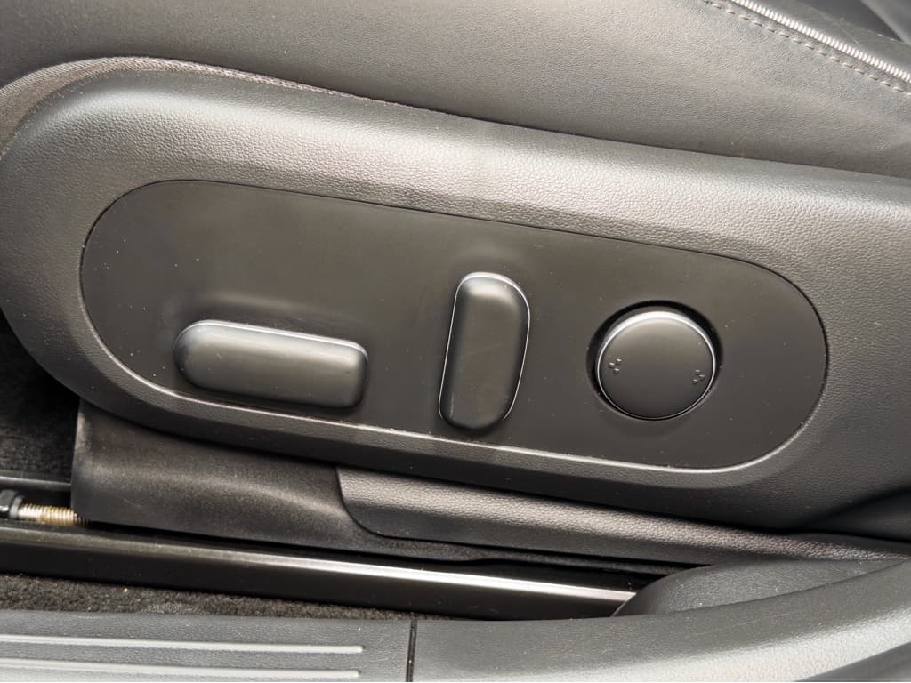 2023 Hyundai IONIQ 5 view 7