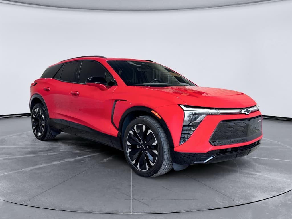 2024 Chevrolet Blazer EV view 4