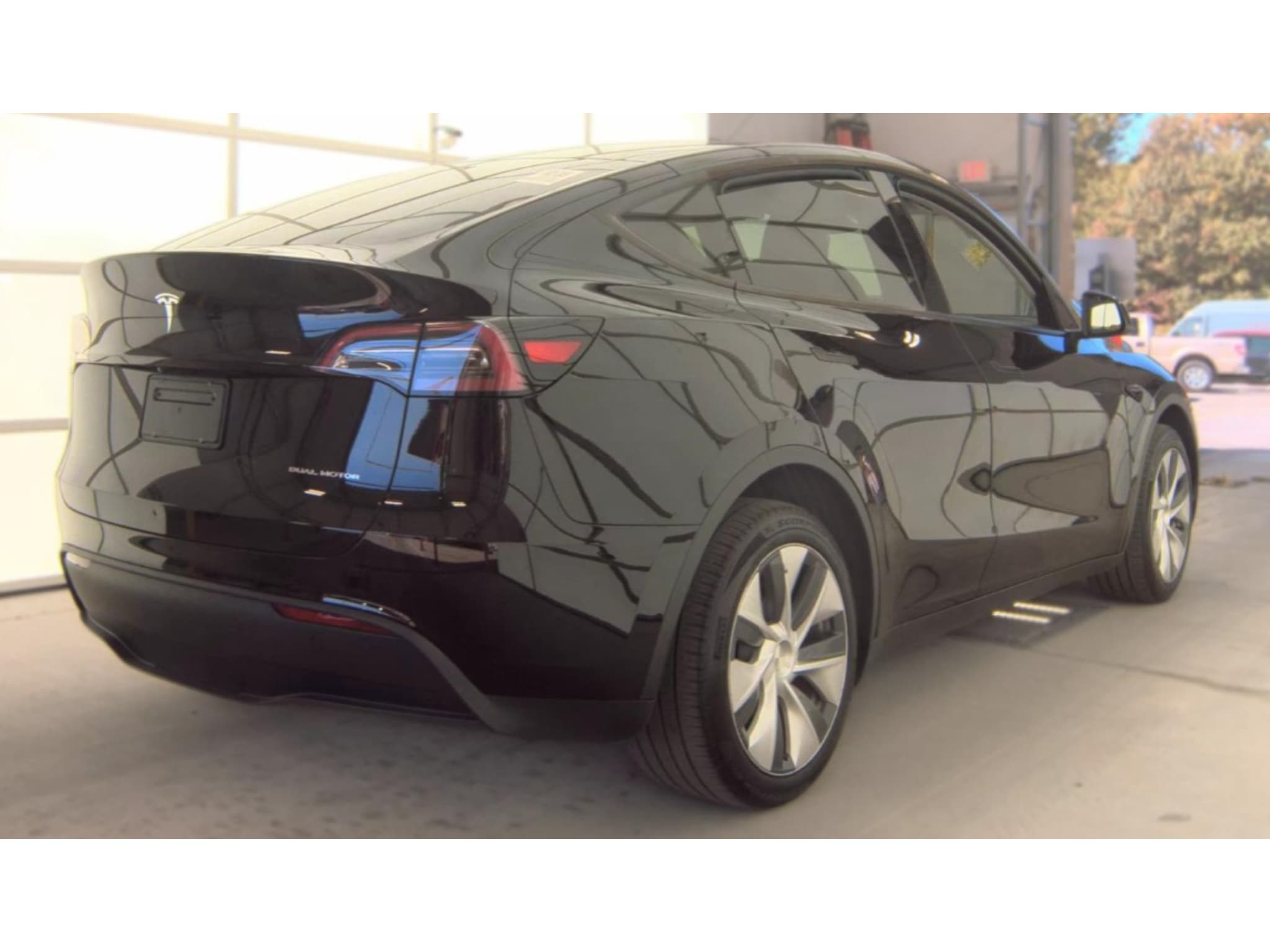 2024 Tesla Model Y view 3