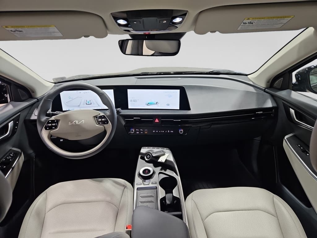 2024 Kia EV6 view 15