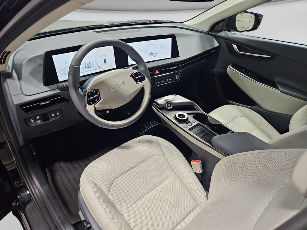 2024 Kia EV6 view 16
