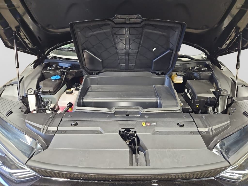2024 Kia EV6 view 28
