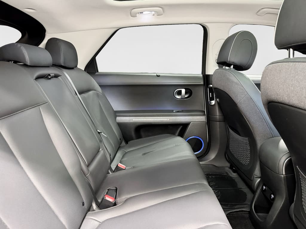 2023 Hyundai IONIQ 5 view 24