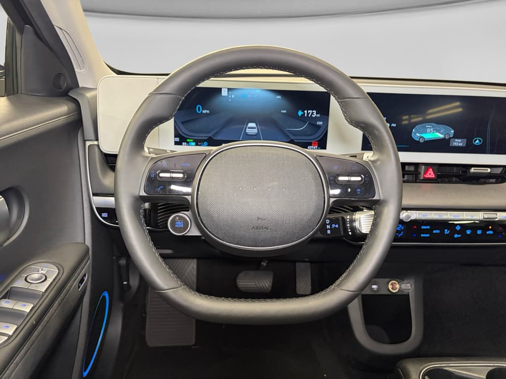 2023 Hyundai IONIQ 5 view 9