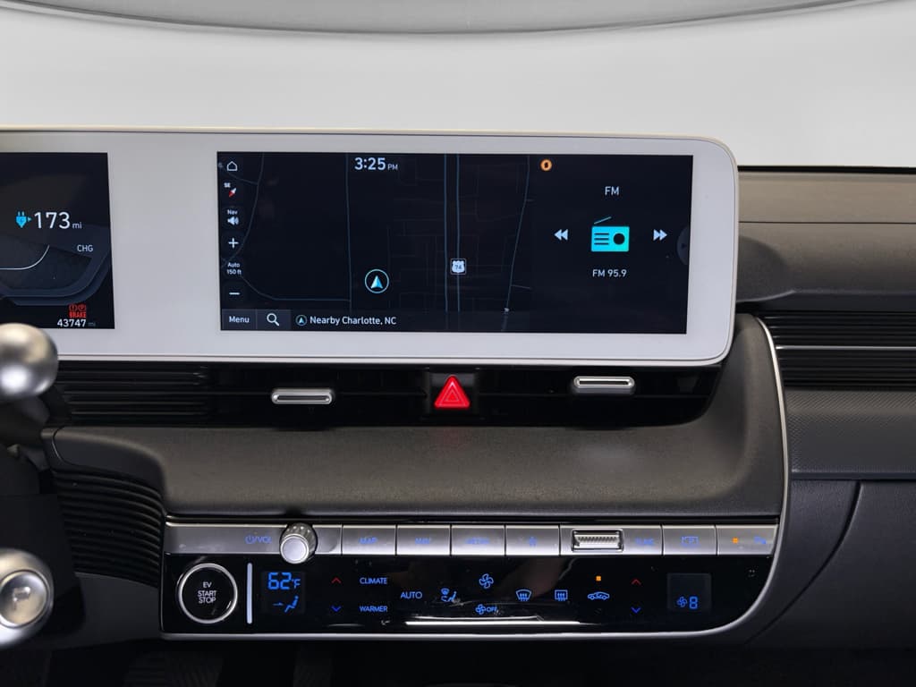 2023 Hyundai IONIQ 5 view 11