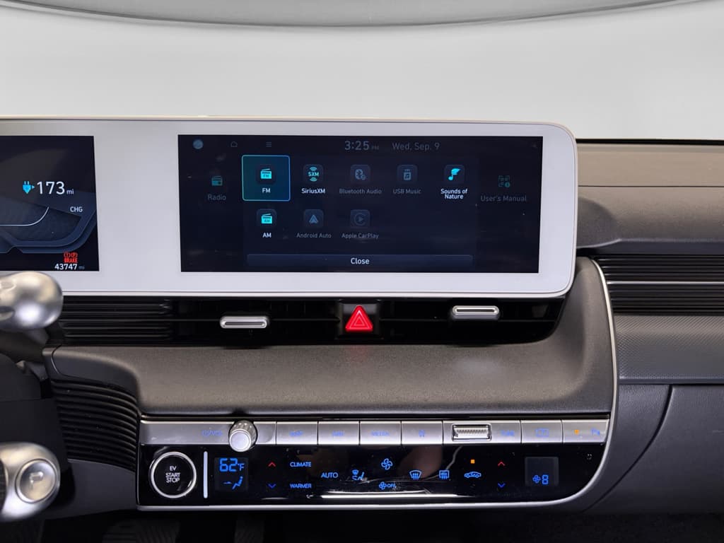 2023 Hyundai IONIQ 5 view 12