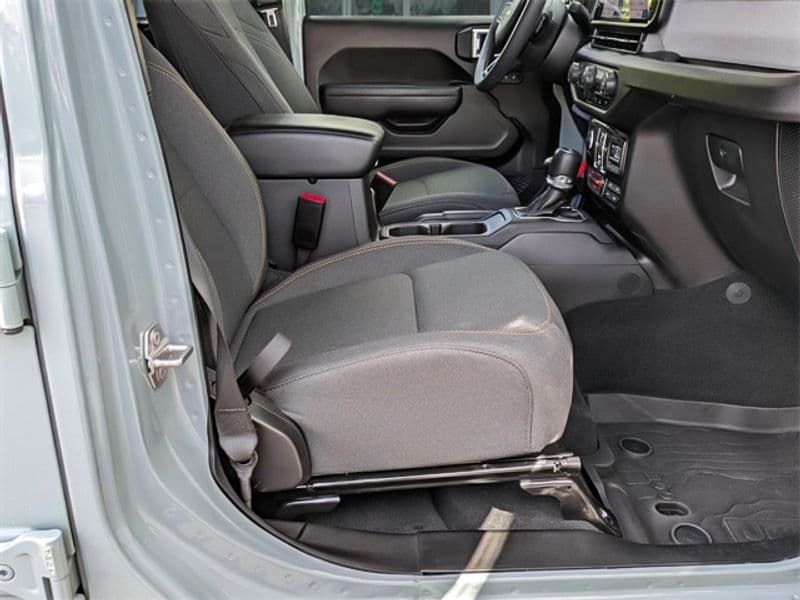 2024 Jeep Wrangler 4xe view 24