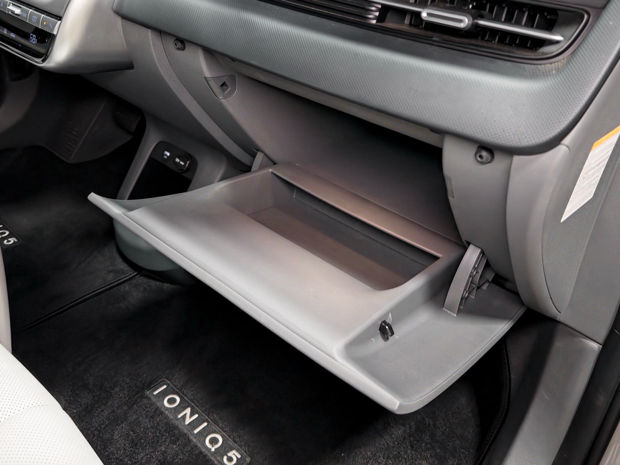 2023 Hyundai IONIQ 5 view 19