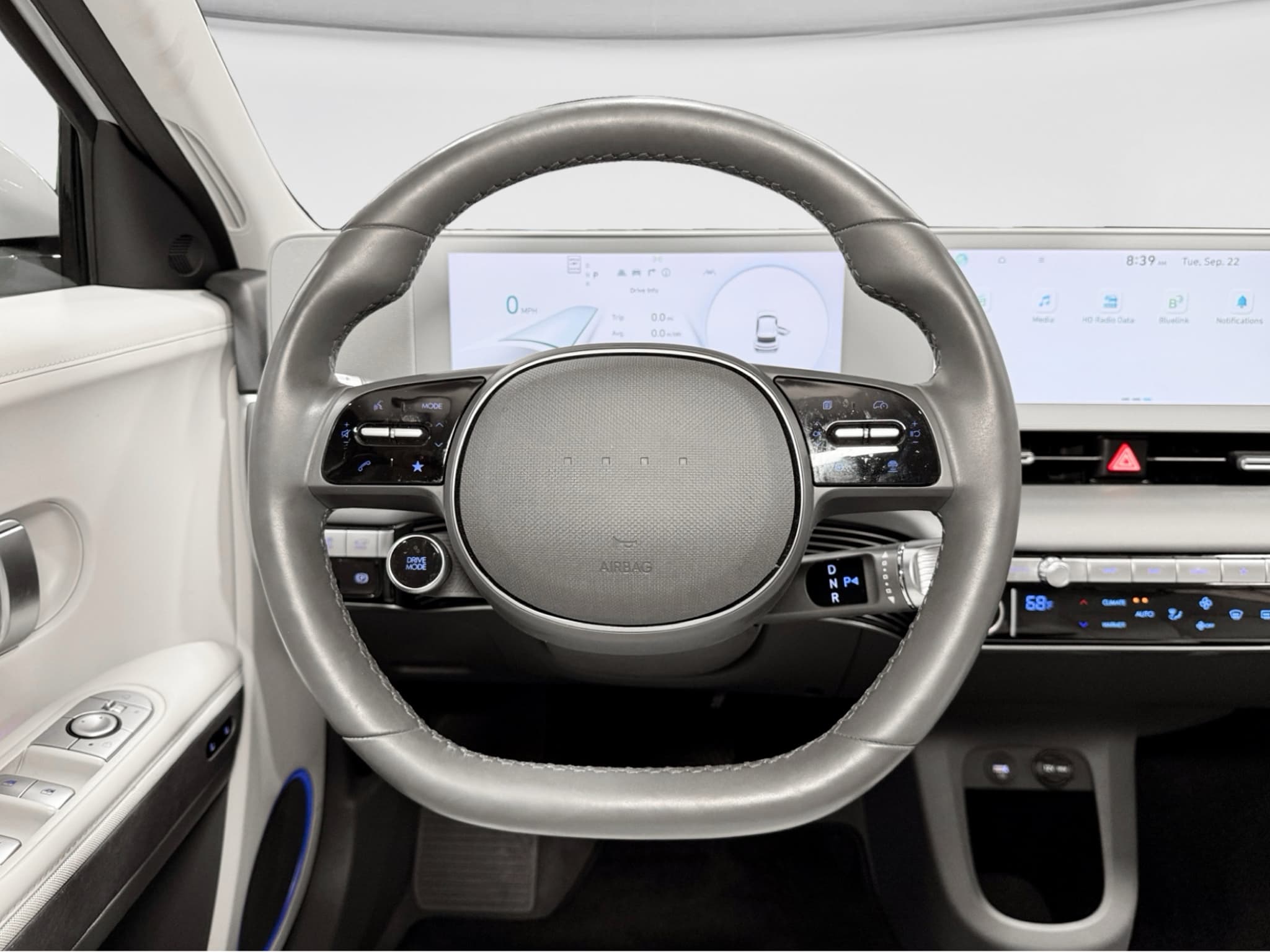 2023 Hyundai IONIQ 5 view 9