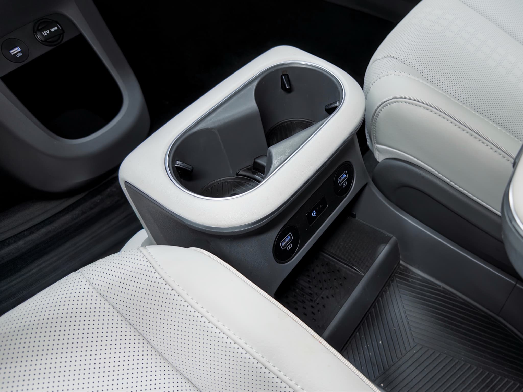 2023 Hyundai IONIQ 5 view 18