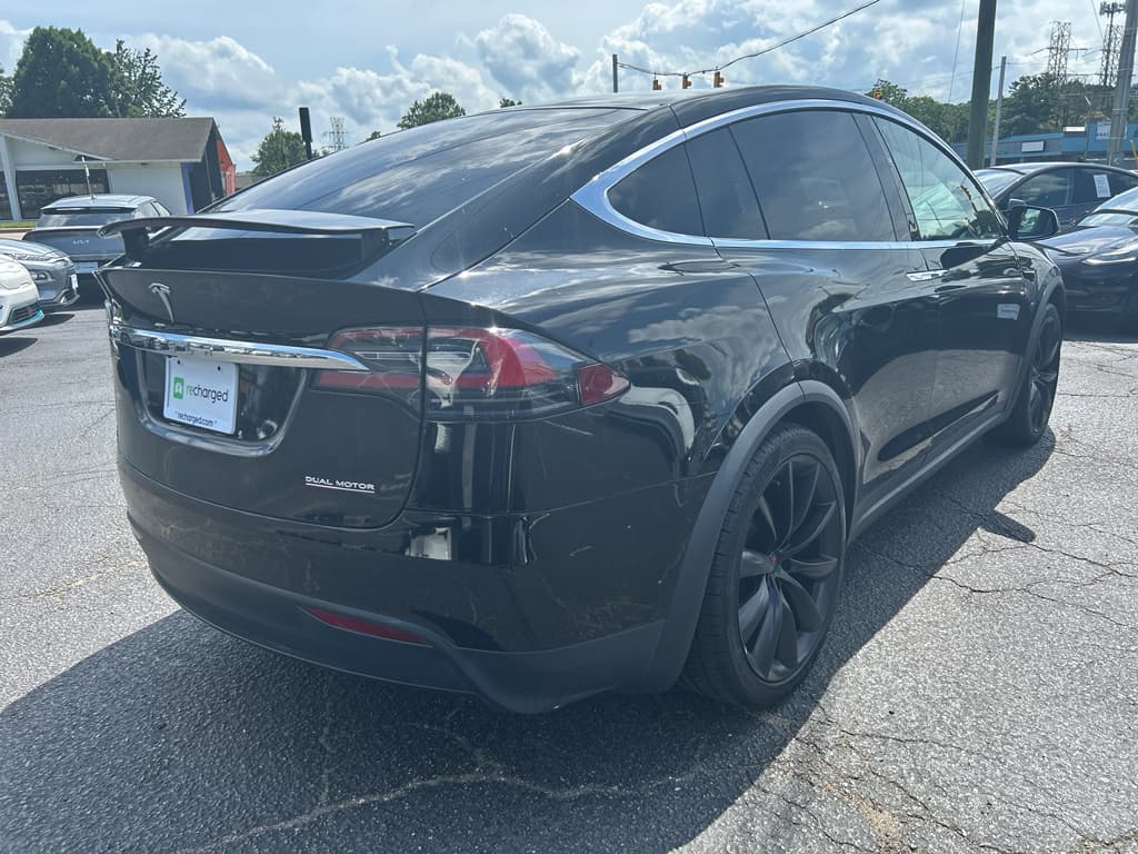 2020 Tesla Model X view 3