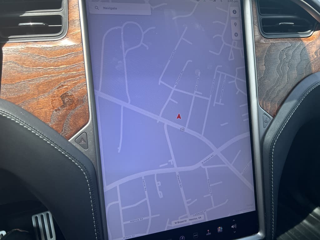 2020 Tesla Model X view 9
