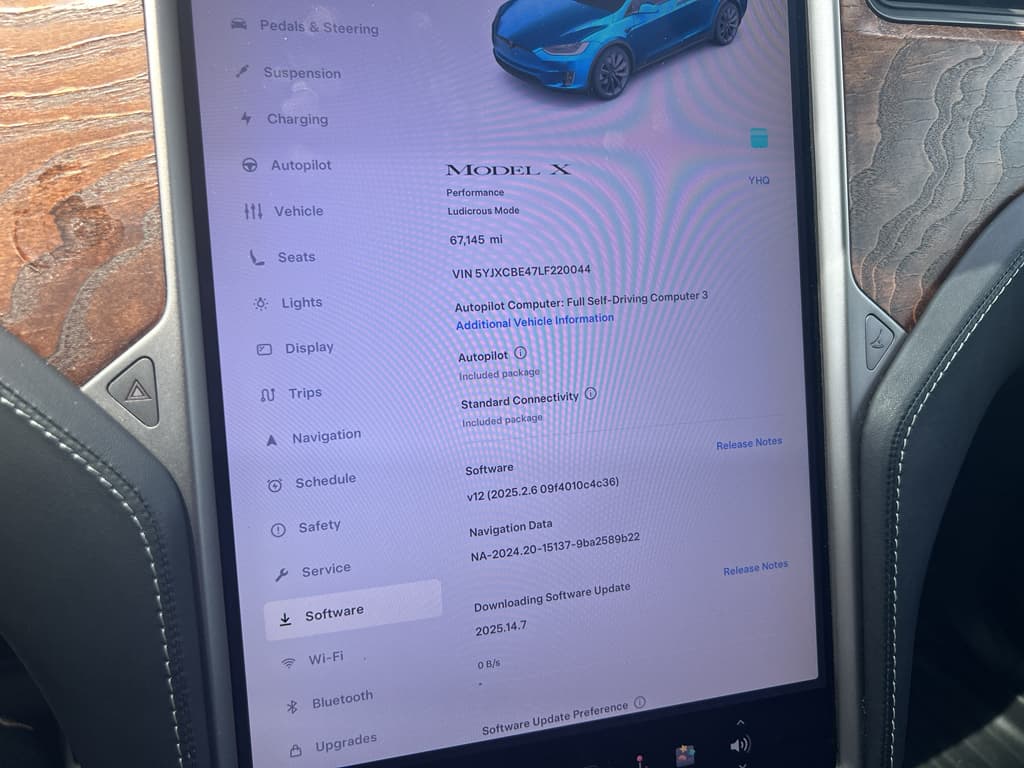 2020 Tesla Model X view 12