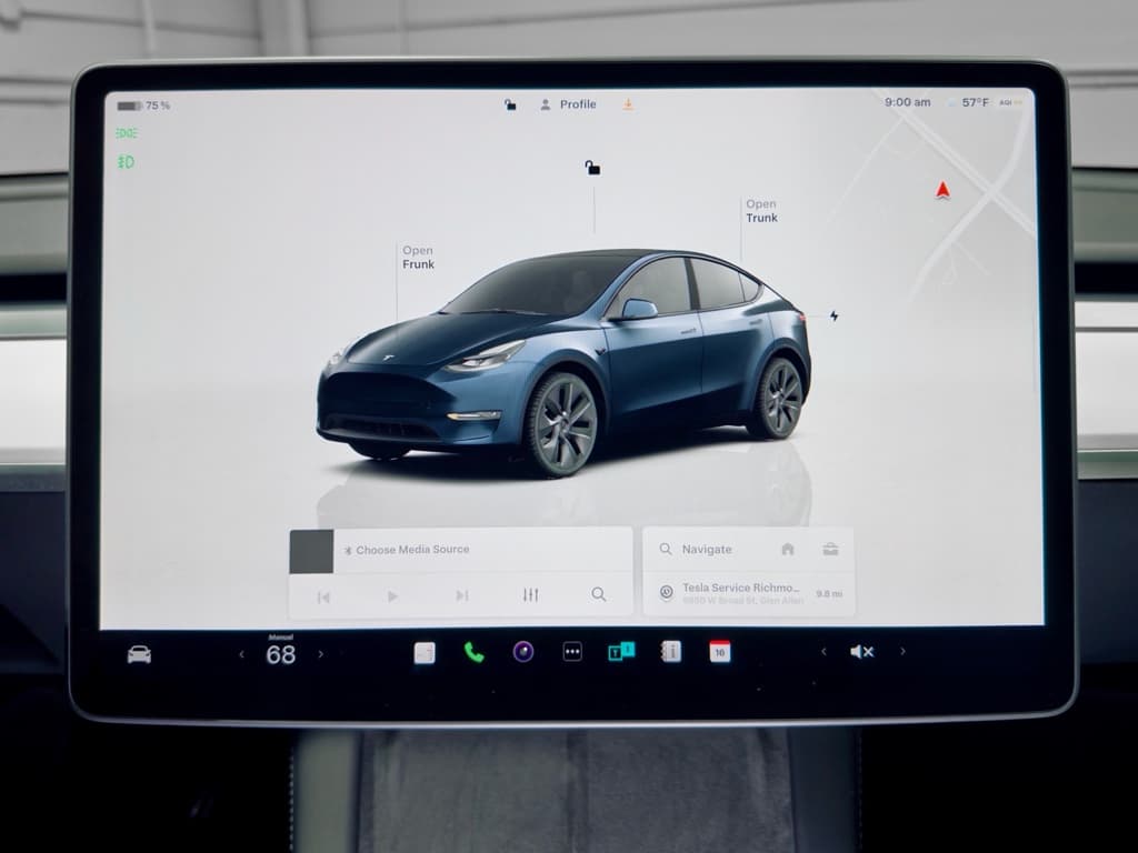 2025 Tesla Model Y view 8