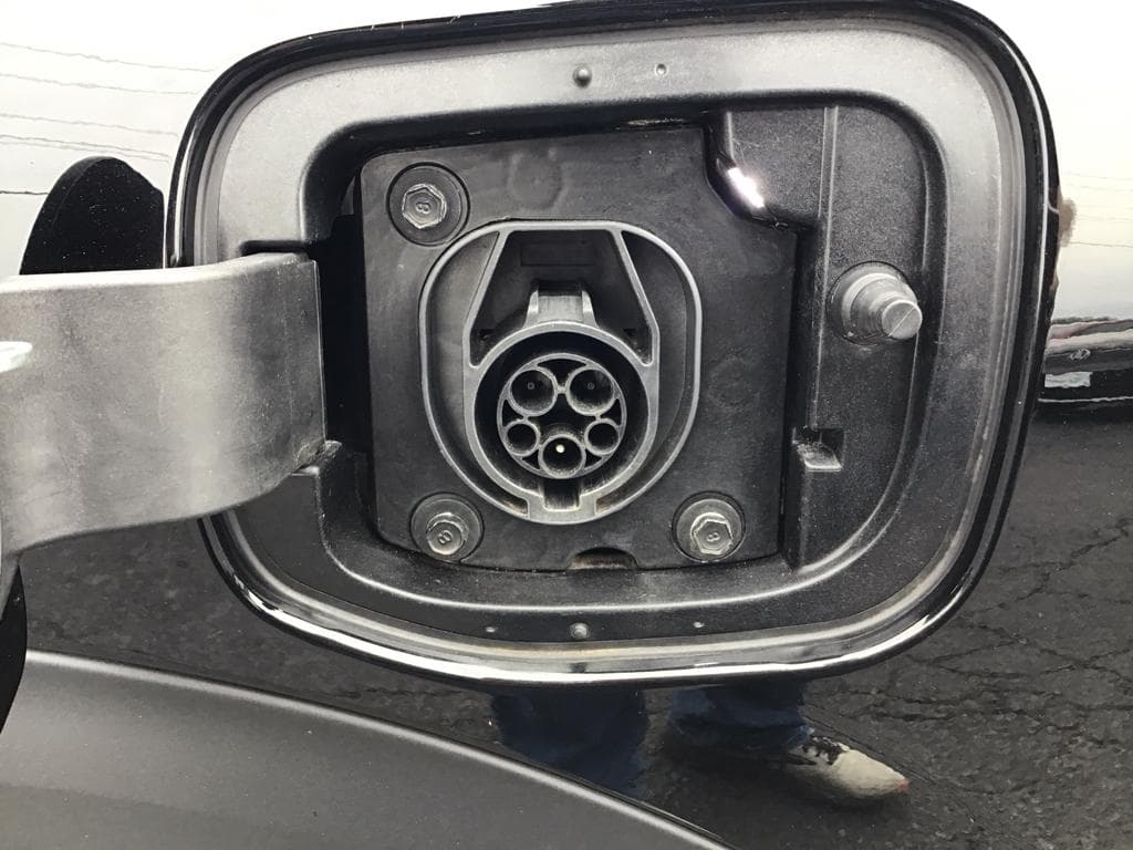 2019 Kia Niro PHEV view 5
