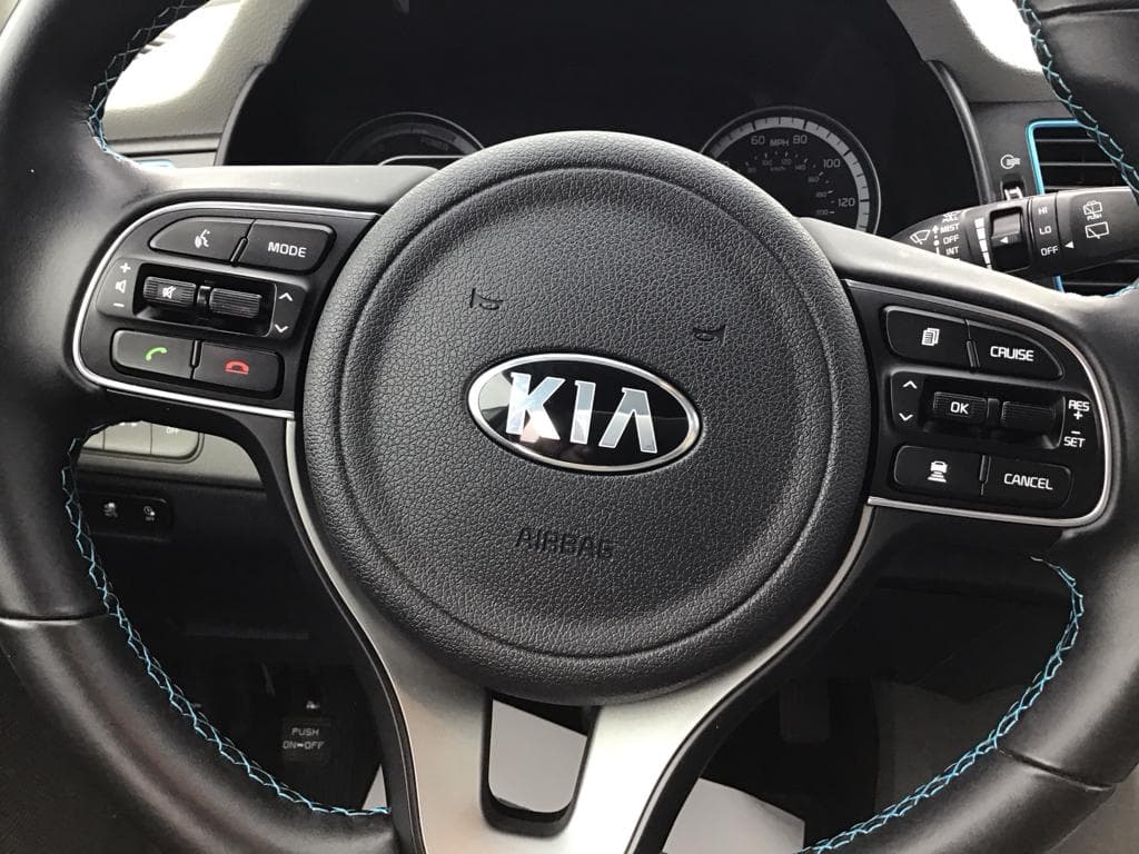 2019 Kia Niro PHEV view 7