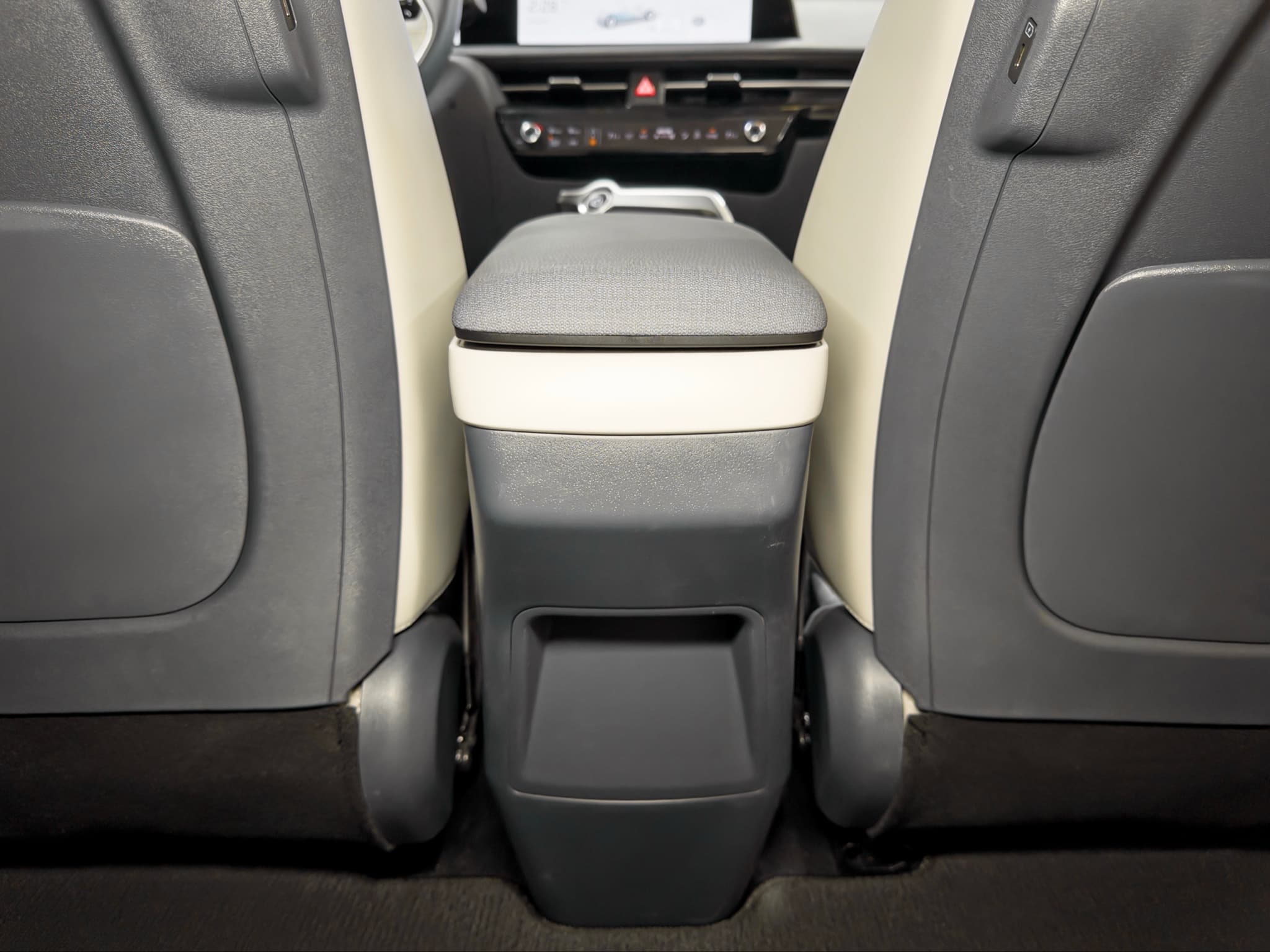 2024 Kia EV6 view 21