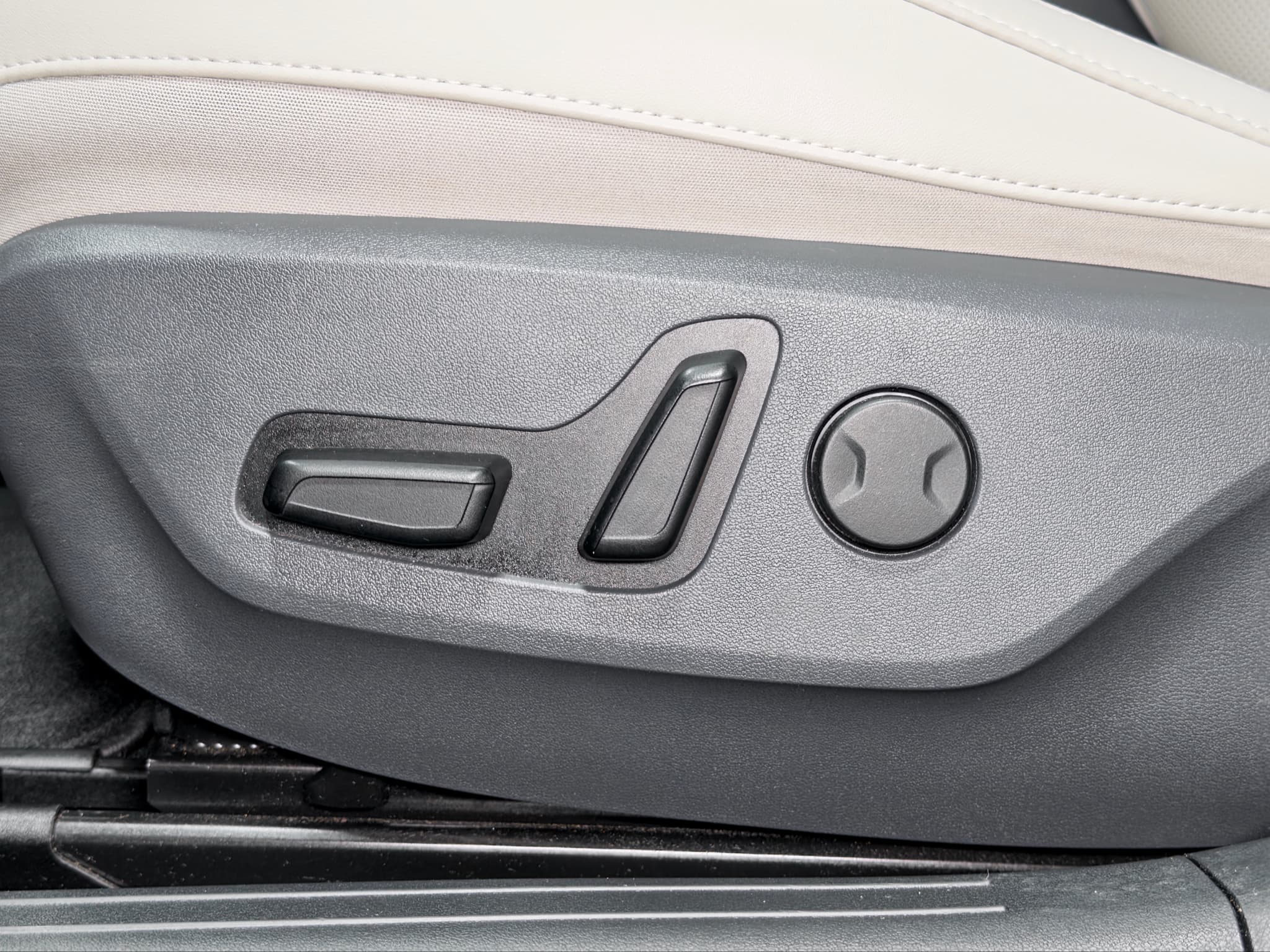 2024 Kia EV6 view 6