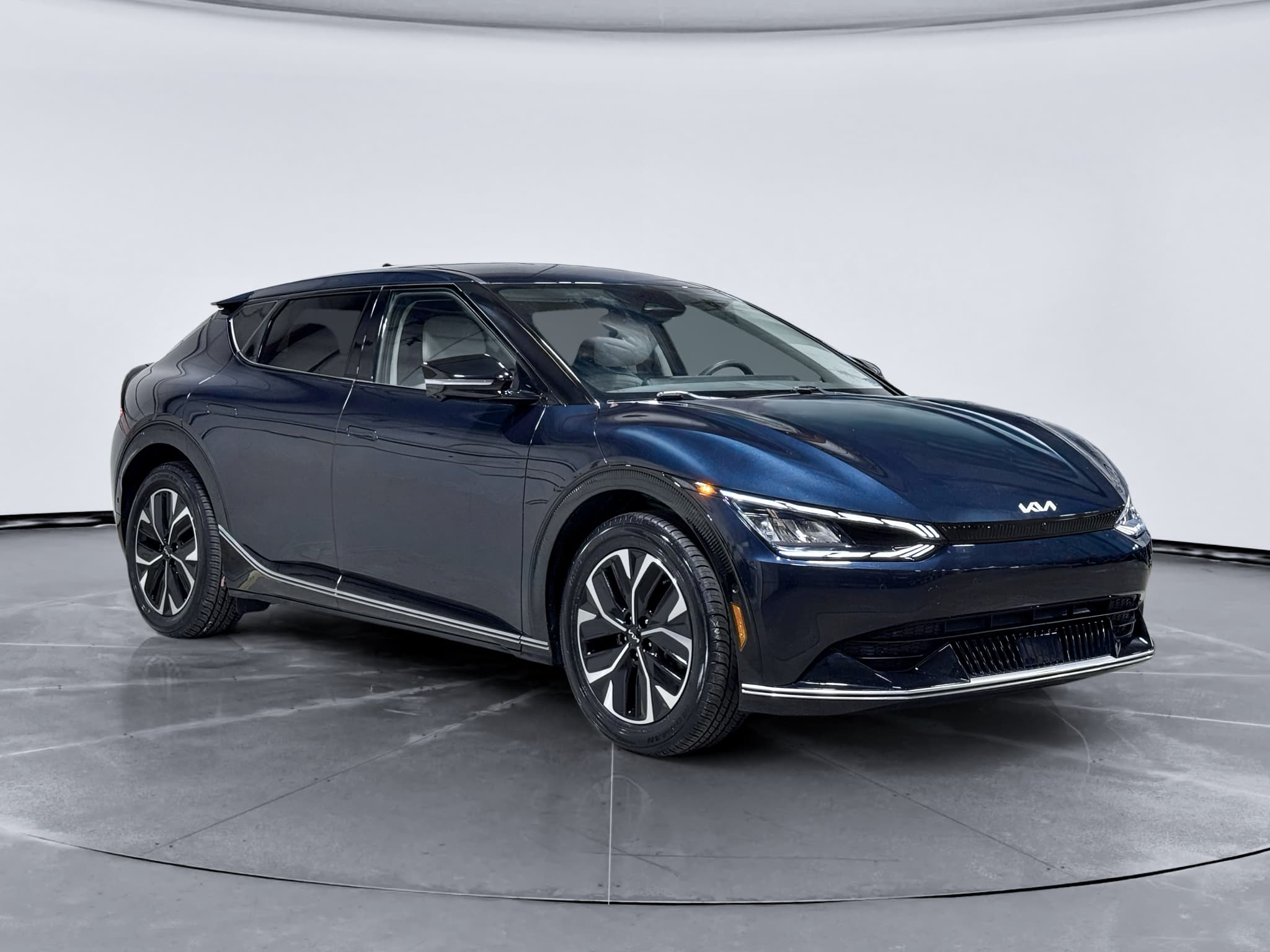 2024 Kia EV6 view 4