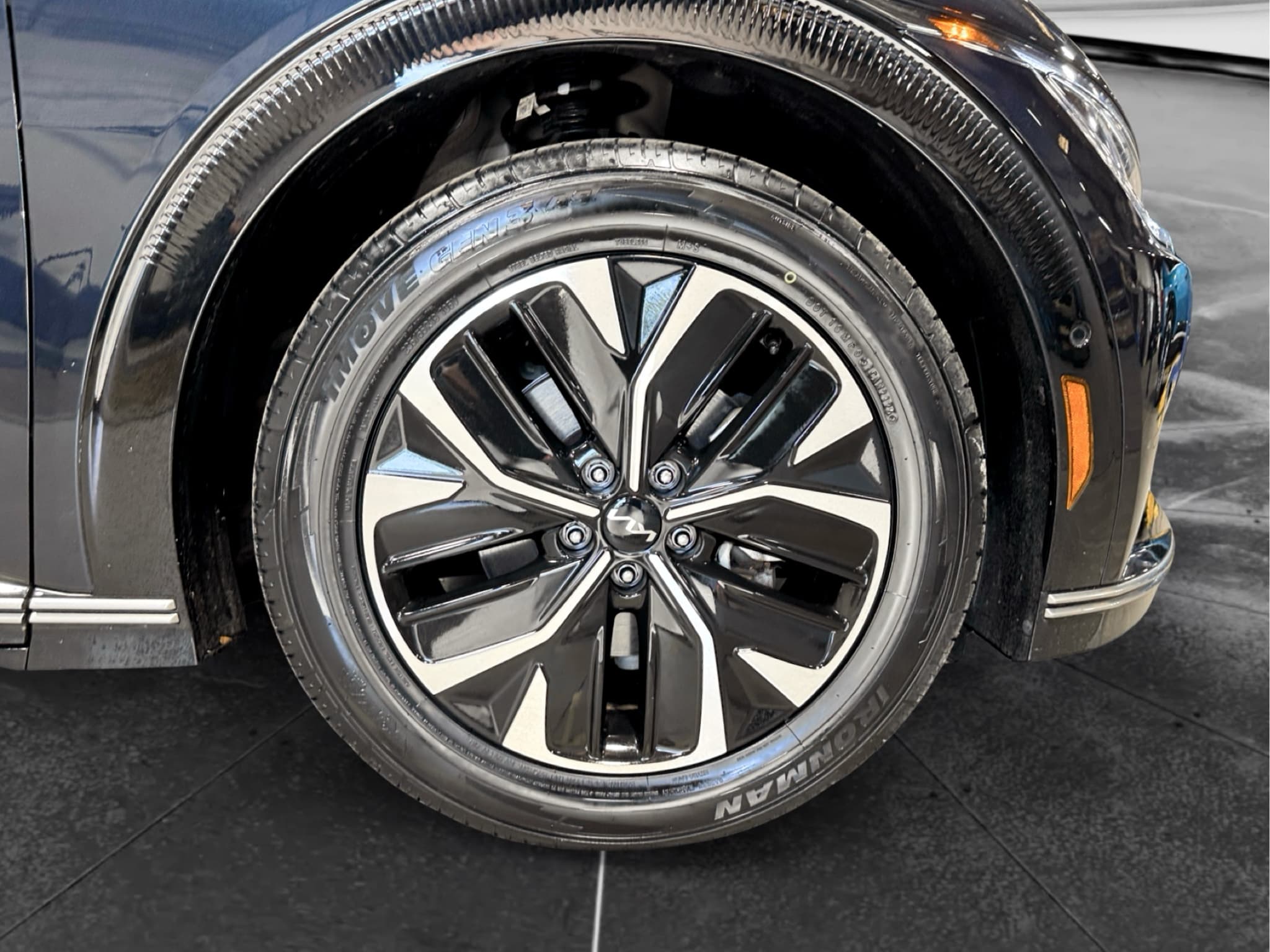 2024 Kia EV6 view 37
