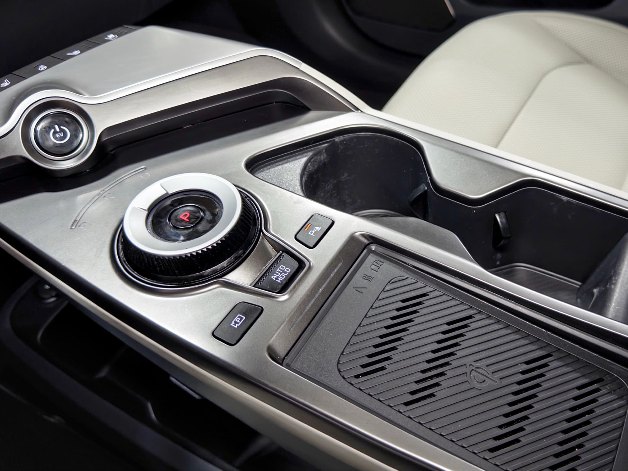 2024 Kia EV6 view 19
