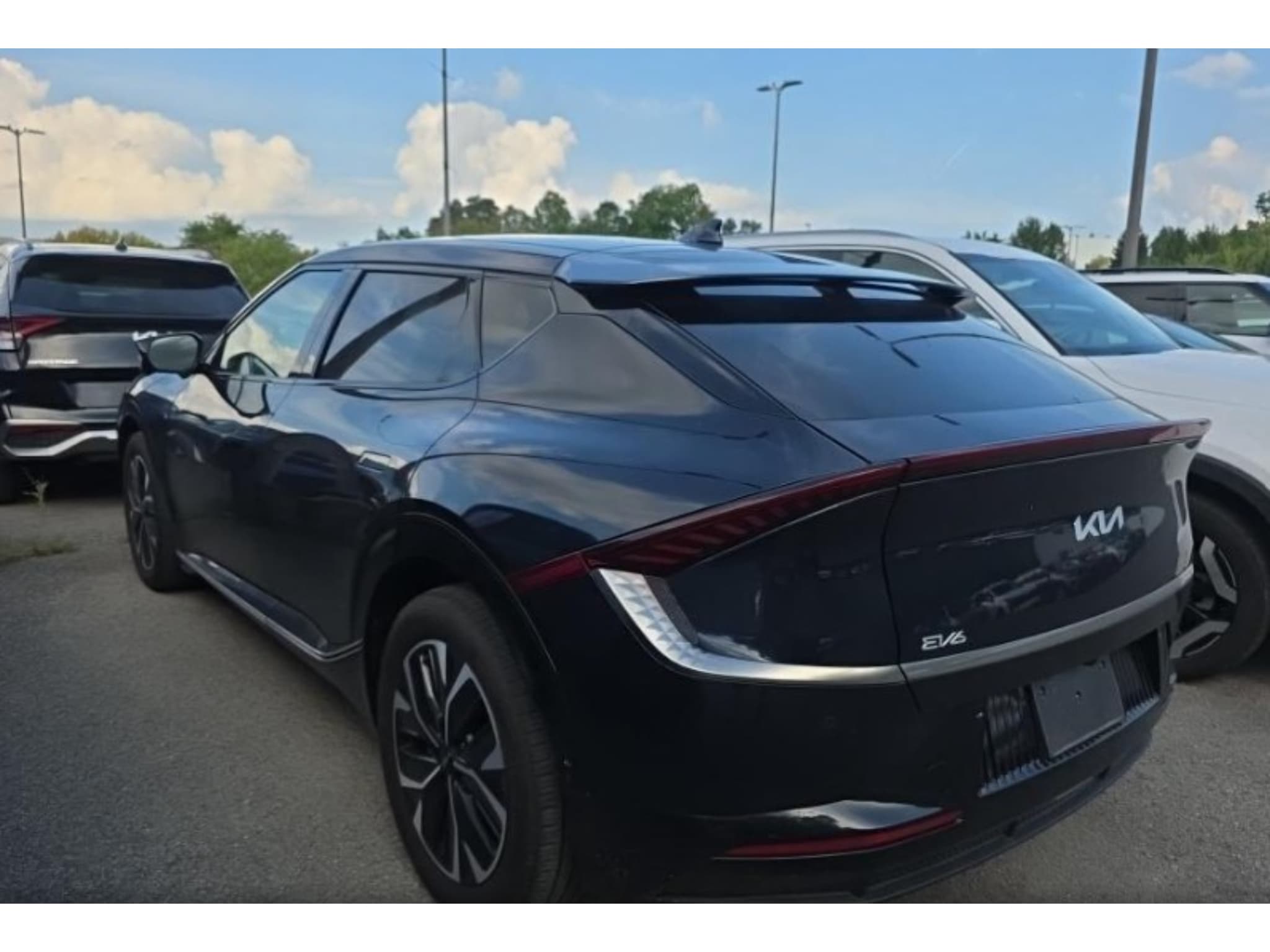 2024 Kia EV6 view 3