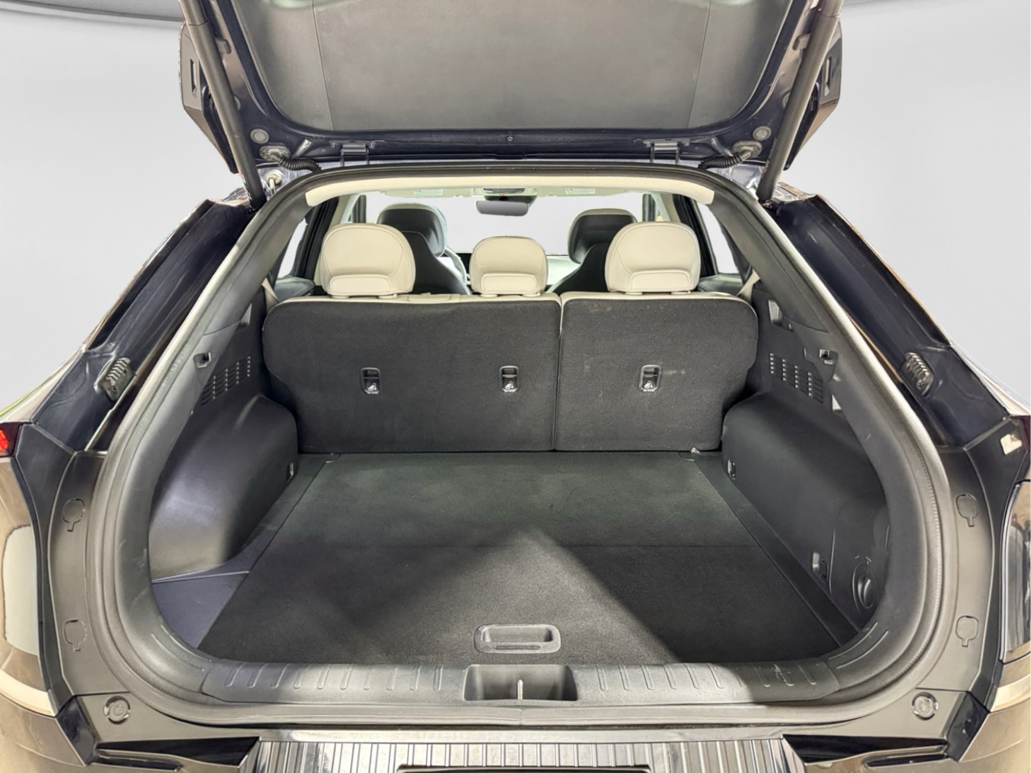 2024 Kia EV6 view 27