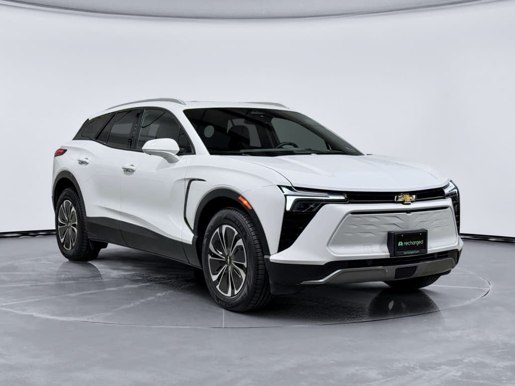 2024 Chevrolet Blazer EV view 4