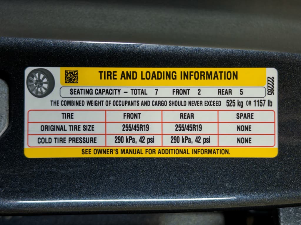 2025 Tesla Model Y view 29